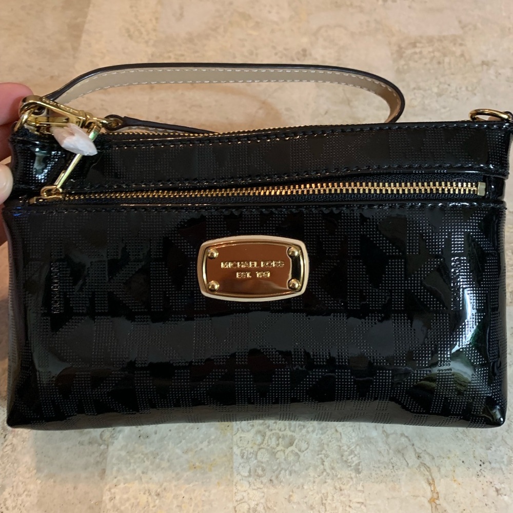 Michael Kors Wristlet